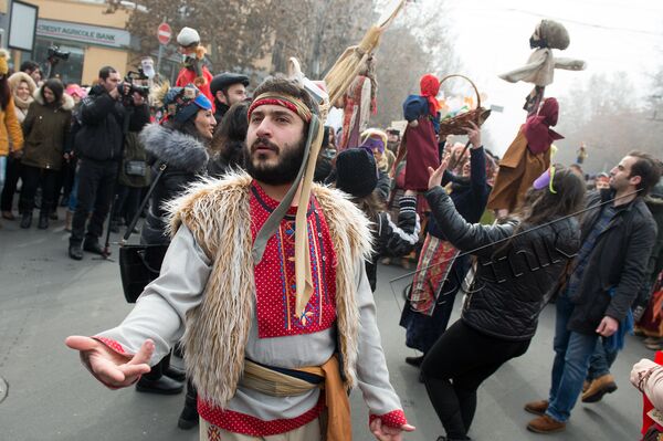 От туристов в Бун Барекендан нет отбоя: армянский карнавал отметят с особым размахом - Sputnik Армения