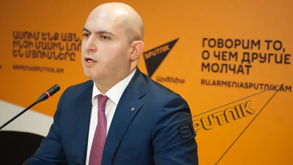 Армен Ашотян - Sputnik Армения