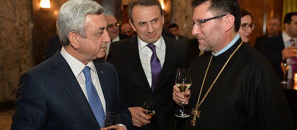 Президент Саргсян на встрече с представителями армянских деловых кругов Бельгии Президент Саргсян на встрече с представителями армянских деловых кругов Бельгии - Sputnik Արմենիա