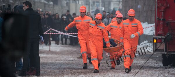 Учебная тренировка МЧС Армении: Организация защиты студентов и сотрудников в случае внезапного нападения противника Учебная тренировка МЧС Армении: Организация защиты студентов и сотрудников в случае внезапного нападения противника - Sputnik Արմենիա