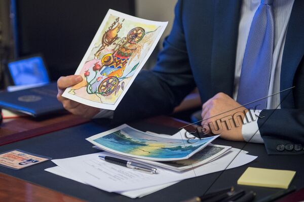 Акция медицинского университета Армении: Подарочные открытки, сделанные военнослужащими  - Sputnik Армения