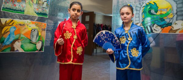 Выставка Китайские басни: рисуют армянские дети в Национальной детской библиотеке имени Хнко-Апера, организованная совместно с посольством КНР - Sputnik Армения