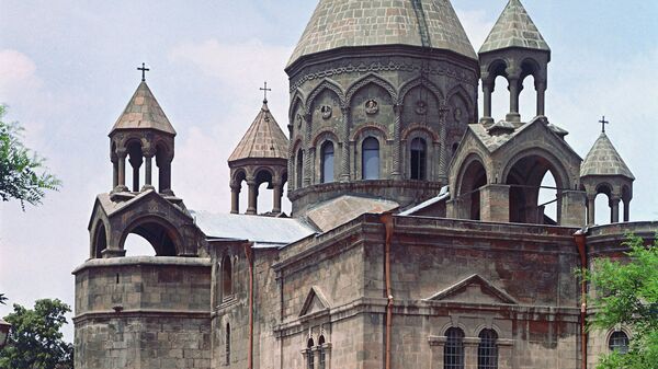 Храм в Эчмиадзине - Sputnik Армения