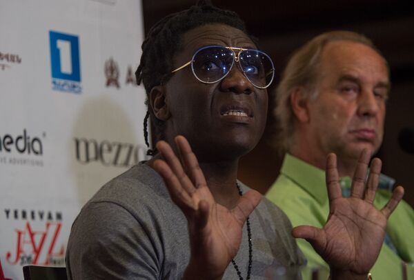 популярный мультиинструменталист и вокалист из США Ричард Бона - Sputnik Армения