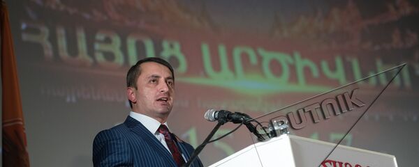 Съезд Айоц Арцивнер. Хачик Асрян - Sputnik Արմենիա
