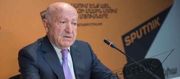 Герберт Амбарцумян в пресс-центре Sputnik Армения  - Sputnik Արմենիա