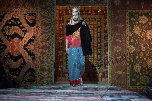 Показ коллекции Царь царей  - Sputnik Армения