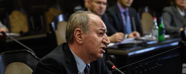 Роберт Назарян. Заседание Правительства РА 09.03.2017 - Sputnik Армения