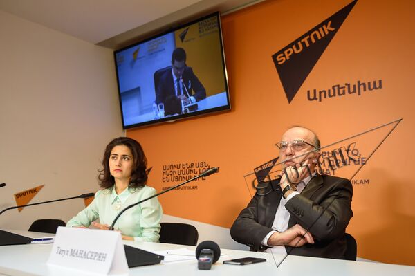 Татул Манасерян. Видеомост по итогам заседания Евразийского межправительственного совета - Sputnik Армения