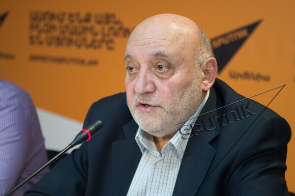 Рубен Агузумцян Рубен Агузумцян - Sputnik Արմենիա