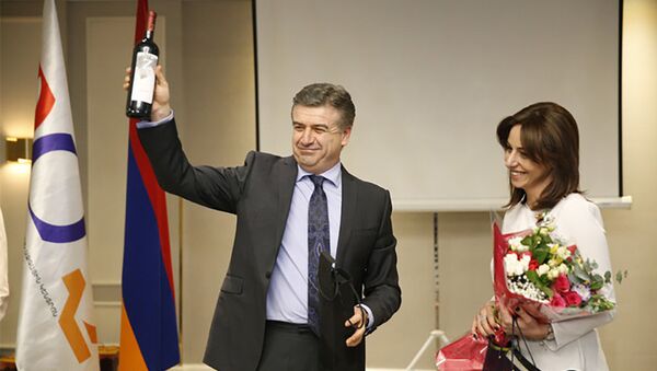 Карен Карапетян на церемонии награждении Лучшая бизнес-вумен - Sputnik Արմենիա