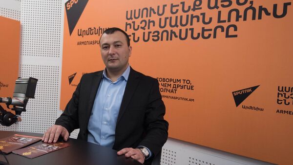 Ваге Энфиаджян в гостях у радио Sputnik Армения  - Sputnik Արմենիա