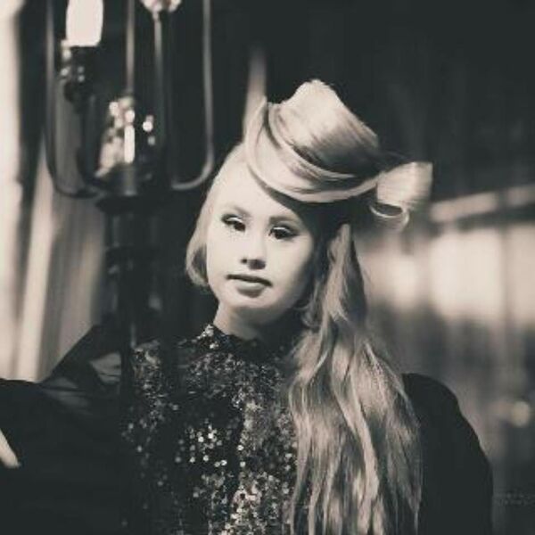 Медлин Стюарт - Sputnik Армения