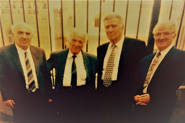 Второй справа Александр Галоян - Sputnik Армения