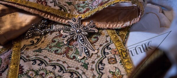 Детали одежды армянских священнослужителей - Sputnik Армения