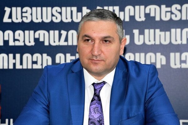 Директор Национального центра борьбы с туберкулезом Армен Айрапетян - Sputnik Армения