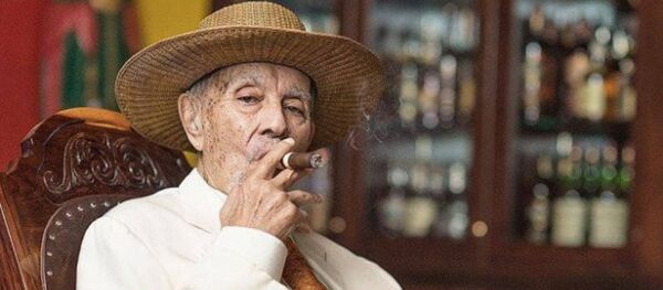 Аво Увезян Аво Увезян - Sputnik Արմենիա