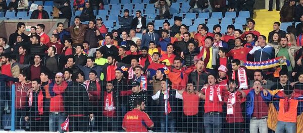 Sputnik Արմենիան ներկայացնում է Հայաստանի հավաքականի երկրպագուների էմոցիաները և տիրող մթնոլորտը ինչպես մարզադաշտում, այնպես էլ մարզադաշտից դուրս Sputnik Արմենիան ներկայացնում է Հայաստանի հավաքականի երկրպագուների էմոցիաները և տիրող մթնոլորտը ինչպես մարզադաշտում, այնպես էլ մարզադաշտից դուրս - Sputnik Արմենիա