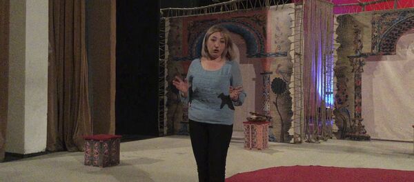 Թատրոնի միջազգային օր. դերասանի հագուստը պահում է թատրոնի պատմությունը Թատրոնի միջազգային օր. դերասանի հագուստը պահում է թատրոնի պատմությունը - Sputnik Արմենիա