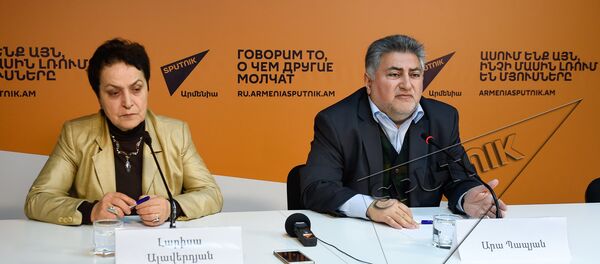 Лариса Алавердян, Ара Папян - Sputnik Армения