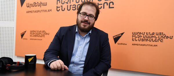 Василий Кузнецов в гостях у радио Sputnik Армения - Sputnik Армения