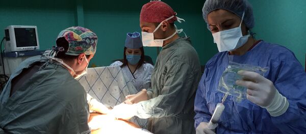 Операция. Давид Смоян и Эрика Гонзалес Операция. Давид Смоян и Эрика Гонзалес - Sputnik Армения