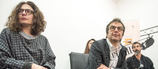 Члены организации Гражданин-наблюдатель Арсине Ханджян, Атом Эгоян и Серж Танкян Члены организации Гражданин-наблюдатель Арсине Ханджян, Атом Эгоян и Серж Танкян - Sputnik Արմենիա