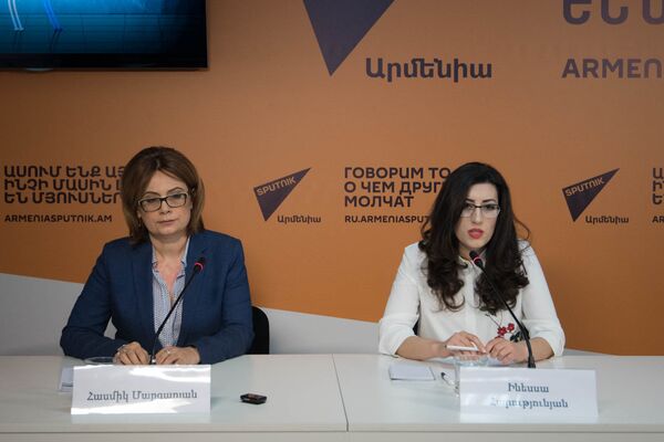 Асмик Маргарян и Инесса Арутюнян в пресс-центре Sputnik Армения Асмик Маргарян и Инесса Арутюнян в пресс-центре Sputnik Армения - Sputnik Արմենիա