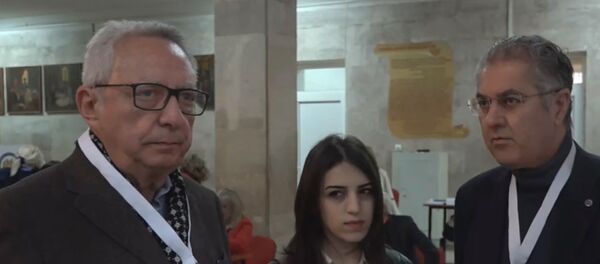 Депутат итальянского парламента Федерико Фаутилли (Federico Fauttilli) и сенатор Франческо Кармело Скалиа (Francesco Carmelo Scalia) Депутат итальянского парламента Федерико Фаутилли (Federico Fauttilli) и сенатор Франческо Кармело Скалиа (Francesco Carmelo Scalia) - Sputnik Армения