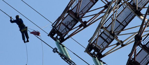 Ремонт линии электропередач с материка на остров Русский в Приморском крае - Sputnik Армения