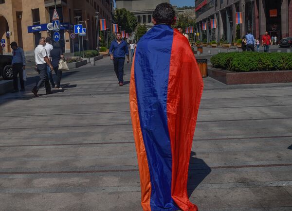 Шестиве, организованное партией Айазн Шестиве, организованное партией Айазн - Sputnik Армения