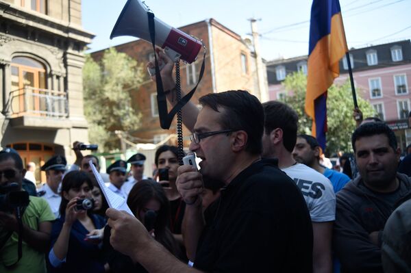 Шестиве, организованное партией Айазн Шестиве, организованное партией Айазн - Sputnik Армения