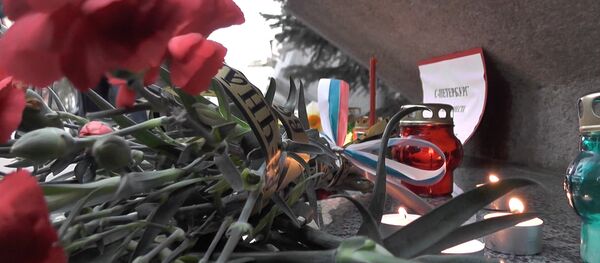СПУТНИК_Цветы в память о жертвах теракта в Петербурге СПУТНИК_Цветы в память о жертвах теракта в Петербурге - Sputnik Армения