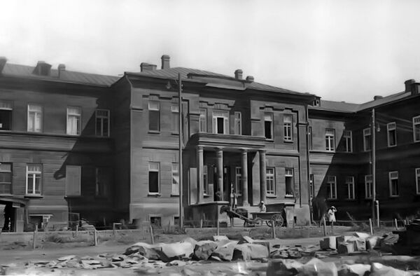 Здание больницы N1 в Ереване Здание больницы N1 в Ереване - Sputnik Արմենիա