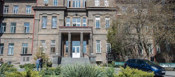 Здание больницы N1 в Ереване Здание больницы N1 в Ереване - Sputnik Армения