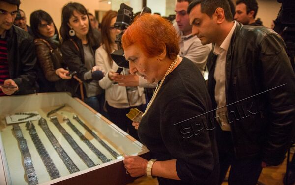 Культурно-исторические экспонаты из архивов Государственного казначейства были представлены в Государственном музее. Астхик Исраелян - Sputnik Армения