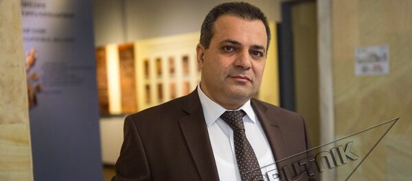 Культурно-исторические экспонаты из архивов Государственного казначейства были представлены в Государственном музее. Армен Айрапетян  - Sputnik Армения