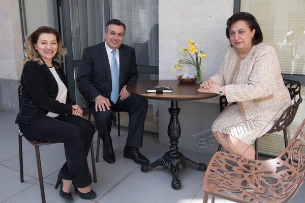 Анна Варданян, Армен Амирян и Грануш Акопян Анна Варданян, Армен Амирян и Грануш Акопян - Sputnik Արմենիա