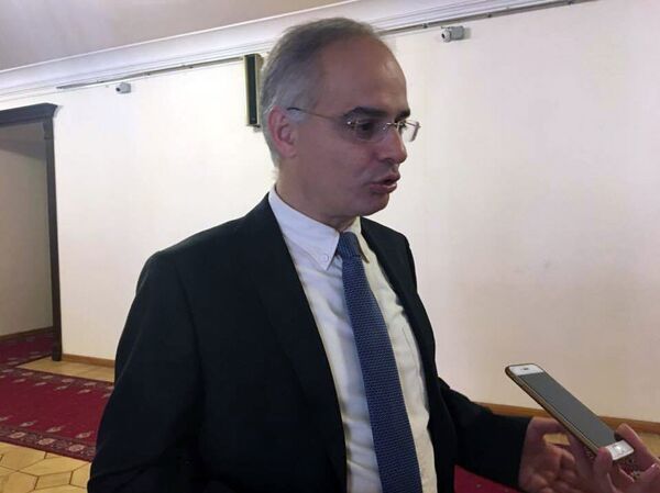 Левон Тер-Петросян в Брюссель не поедет – на встречи АЛДЕ отправится Зурабян - Sputnik Армения