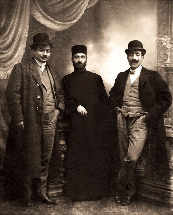 Спиридон Меликян, Комитас и Арменак Шахмурадян  - Sputnik Армения