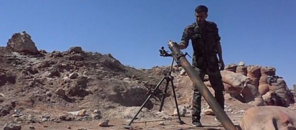 СПУТНИК_Сирийские солдаты обстреляли позиции боевиков в Дейр-эз-Зоре СПУТНИК_Сирийские солдаты обстреляли позиции боевиков в Дейр-эз-Зоре - Sputnik Արմենիա