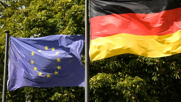 Флаги Евросоюза и Германии в Берлине - Sputnik Արմենիա