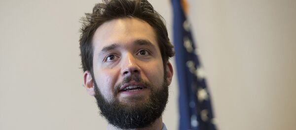 Алексис Оганян - Sputnik Армения