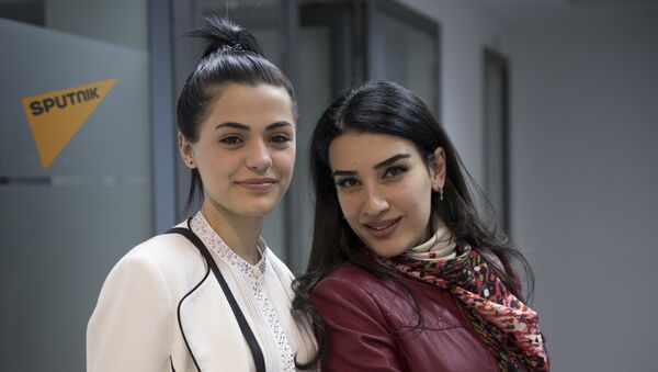 Ангелина Папикян и Анна Хачатрян - Sputnik Армения