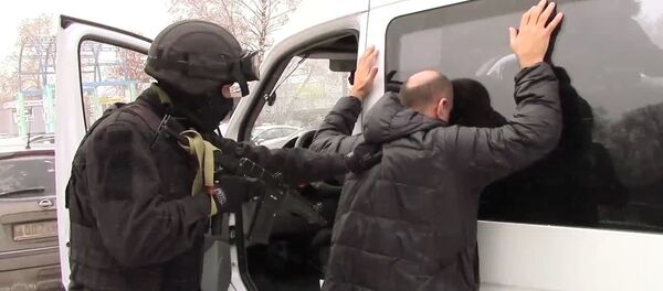 ФСБ задержала двух россиян, организовавших незаконное пересечение границы РФ с иностранцами ФСБ задержала двух россиян, организовавших незаконное пересечение границы РФ с иностранцами - Sputnik Армения