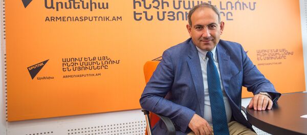Никол Пашинян в гостях у радио Sputnik Армения Никол Пашинян в гостях у радио Sputnik Армения - Sputnik Արմենիա