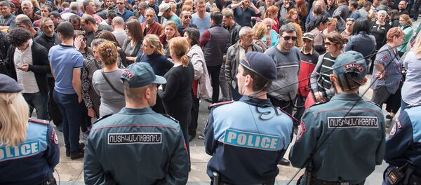 Акция протеста у здания Правительства РА - Sputnik Армения
