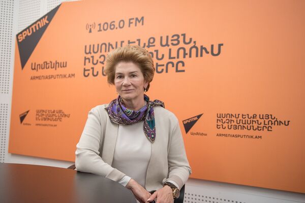 Анаит Тарханян в гостях у радио Sputnik Армения Анаит Тарханян в гостях у радио Sputnik Армения - Sputnik Армения