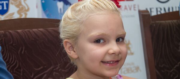 Пятилетняя Элен Асоян представит Армению в конкурсе Маленькая принцесса вселенной -2015 в Турции - Sputnik Արմենիա