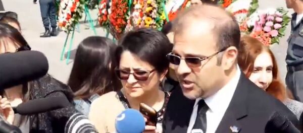 Цицернакаберд. Представитель посольства США в РА Рафик Мансур Цицернакаберд. Представитель посольства США в РА Рафик Мансур - Sputnik Արմենիա